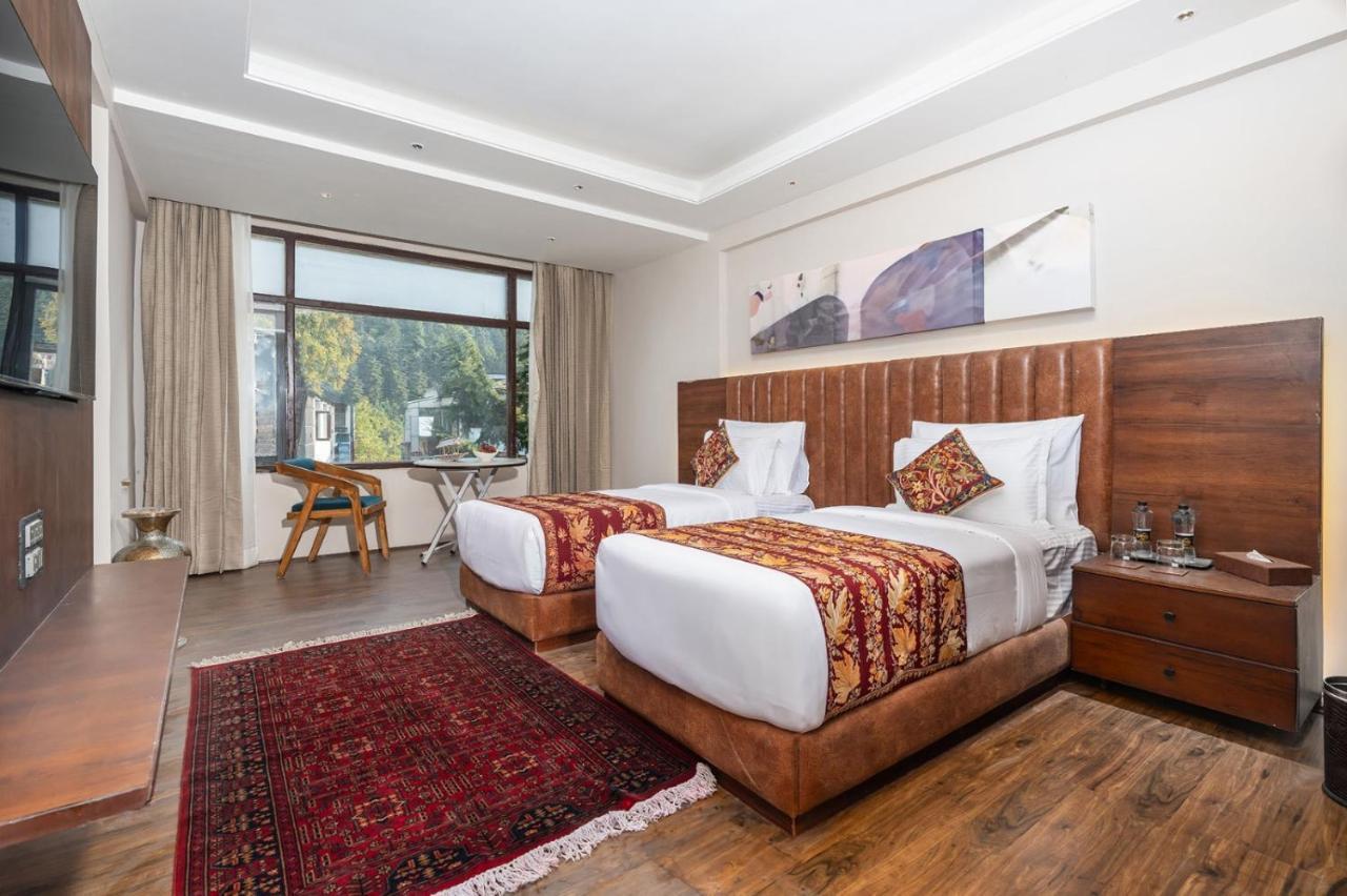 Hotel 11 Boulevard Srīnagar Zewnętrze zdjęcie